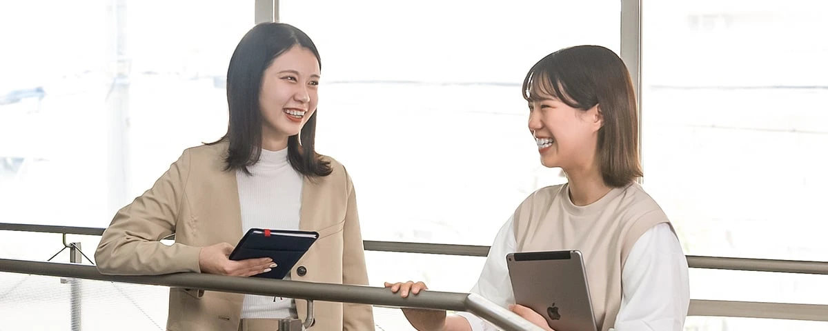 写真:対話シーン